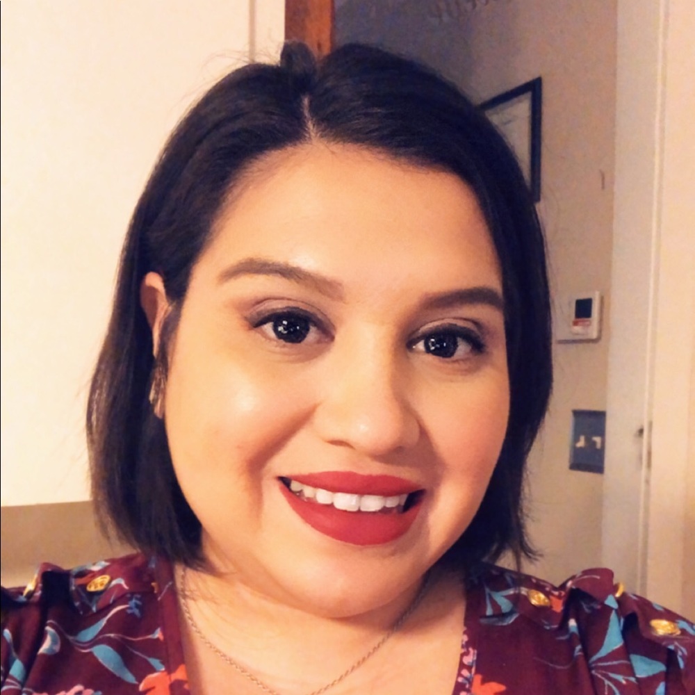 Meet your Posher, Alma
